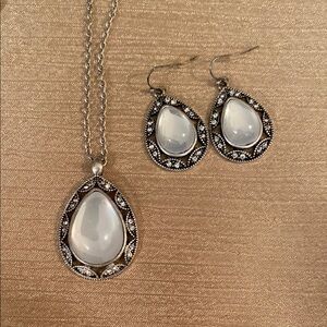 Avon Silver and White Teardrop Earrings and Necklace - Opalescent